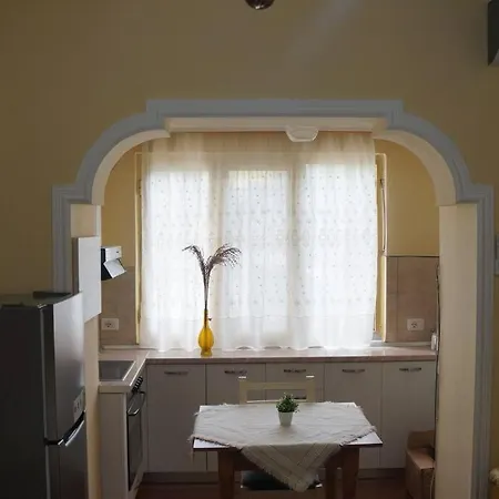 Alle's M Shyri Appartement