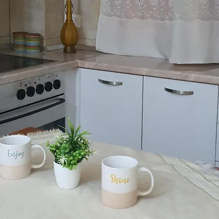 Apartment Alle's M Shyri